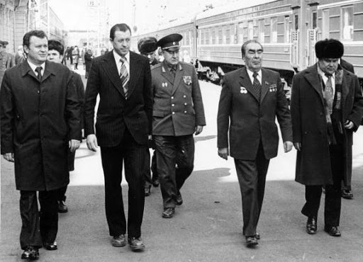 WHY BREZHNEV WAS PROTECTED BY DIVERS
